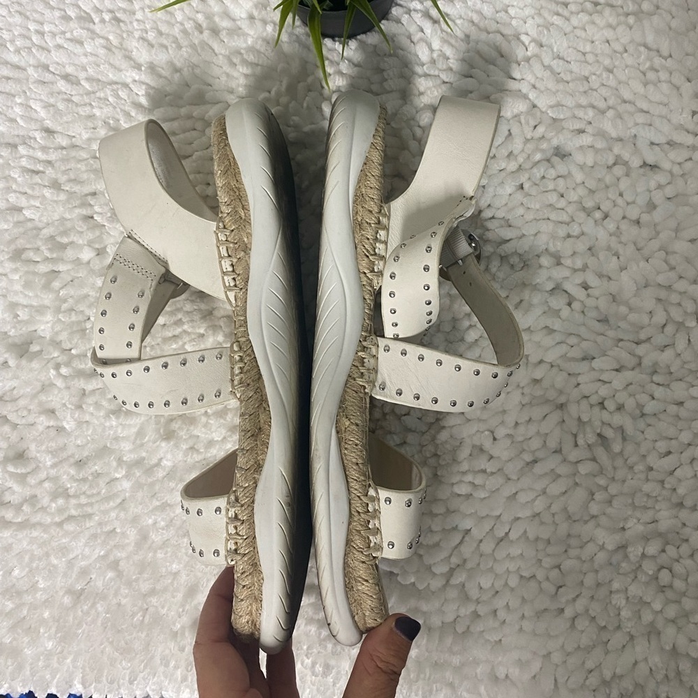Sam Edelman Janette Sandals, White Leather and Silver, 9.5 - Picture 8 of 12
